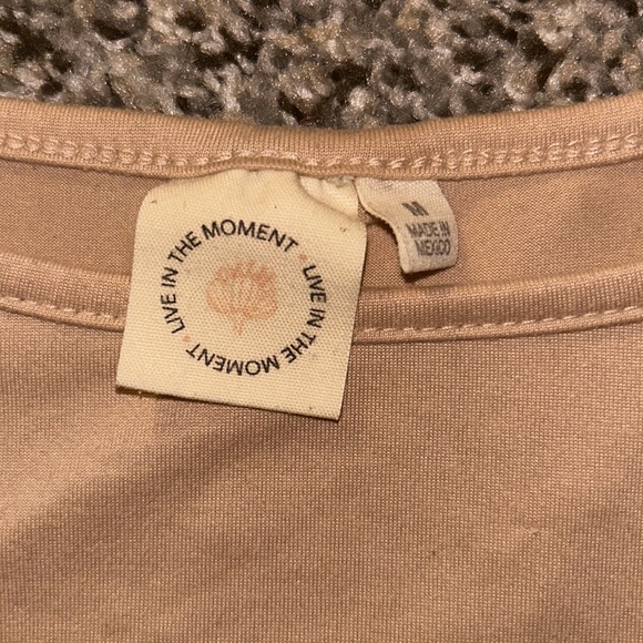 Cropped Nude Tee - Picture 3 of 4